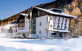 Valluga Hotel st Anton